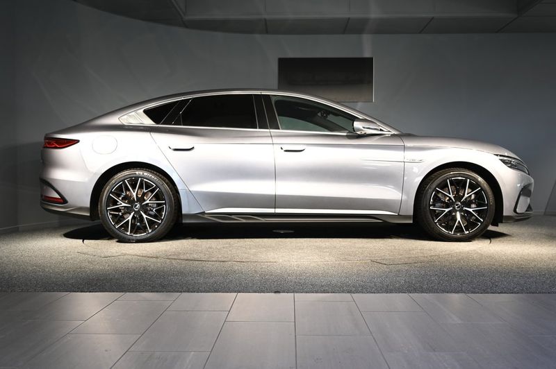 BYD Han bild 18