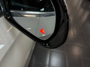 Mercedes E300 bild 13