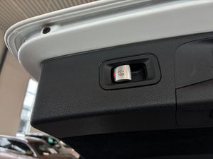 Mercedes E300 bild 12