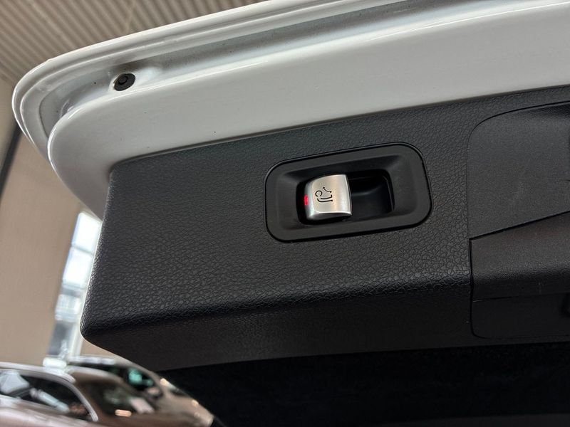 Mercedes E300 bild 12