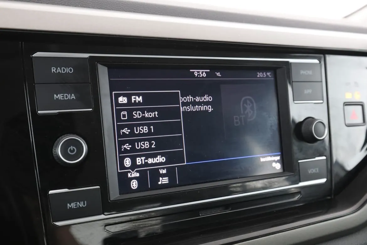 Vehicle image 21