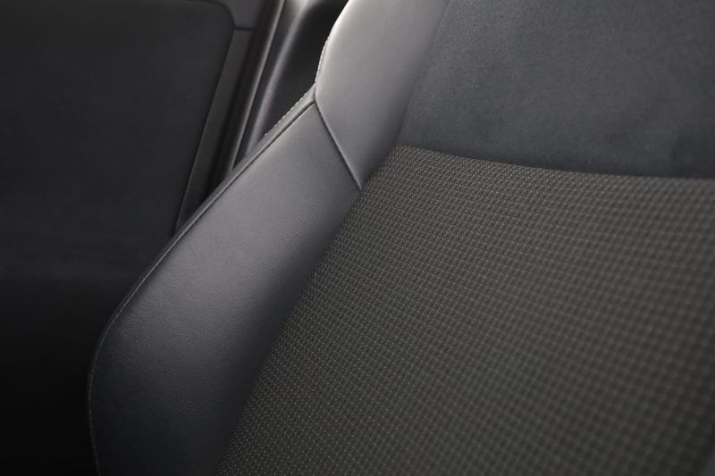 Toyota RAV4 bild 28