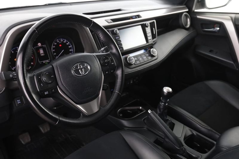 Toyota RAV4 bild 12