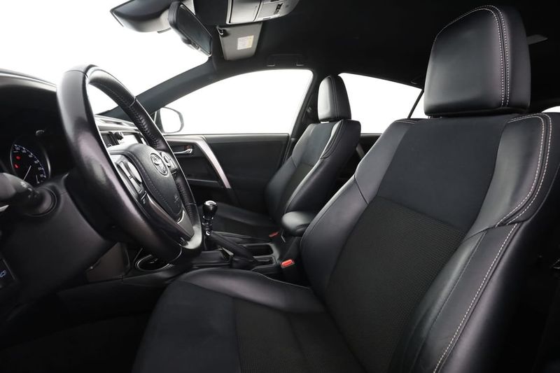 Toyota RAV4 bild 11