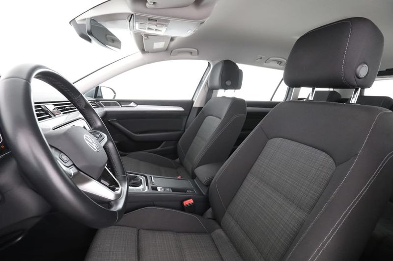 Volkswagen Passat bild 11