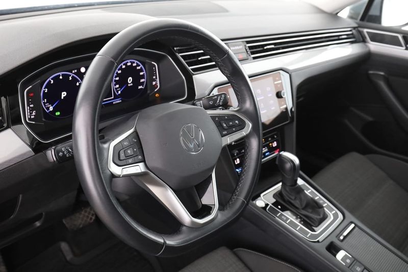 Volkswagen Passat bild 12