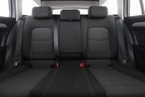 Volkswagen Passat bild 16