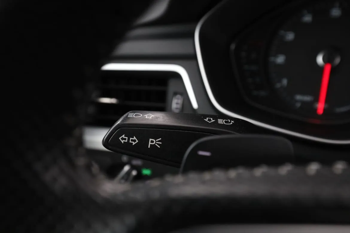 Vehicle image 36