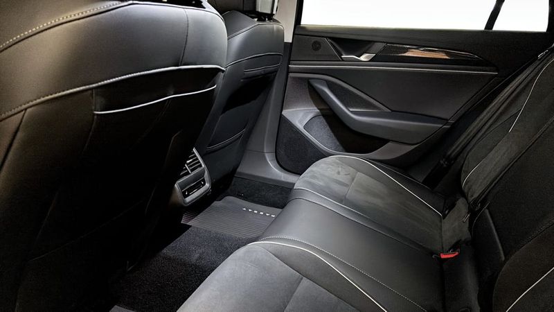 Volkswagen Passat bild 11