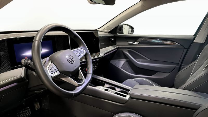 Volkswagen Passat bild 7