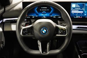 BMW i5 bild 11