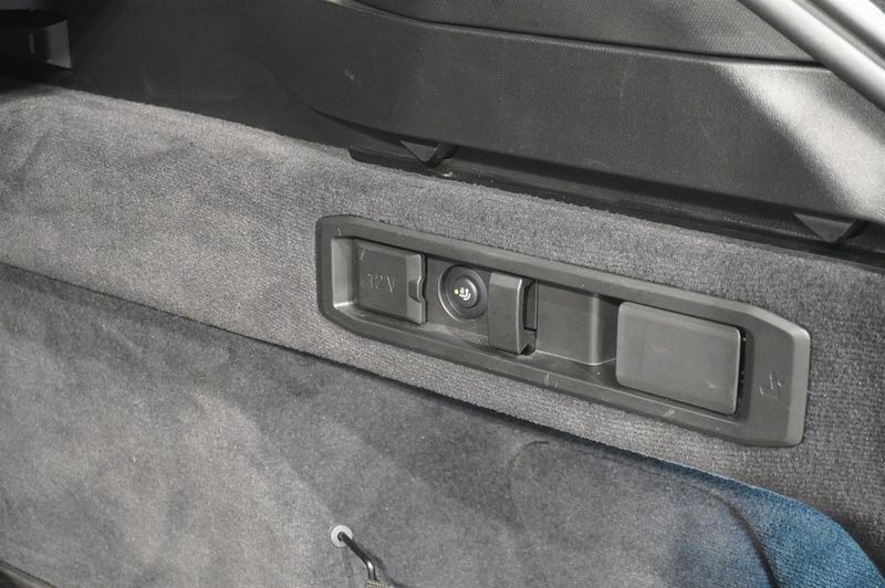 BMW i5 bild 16