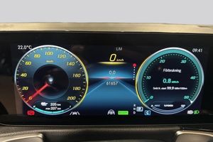 Mercedes EQB300 bild 10