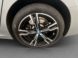 BMW 330 bild 35