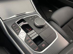 BMW 330 bild 25