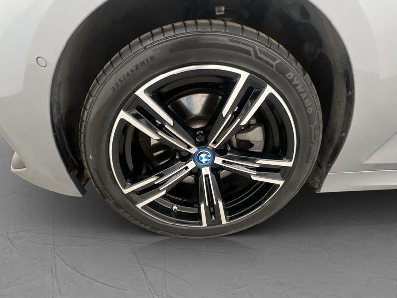 BMW 330 bild 34
