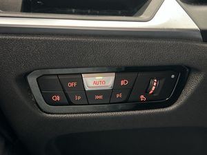 BMW 330 bild 14