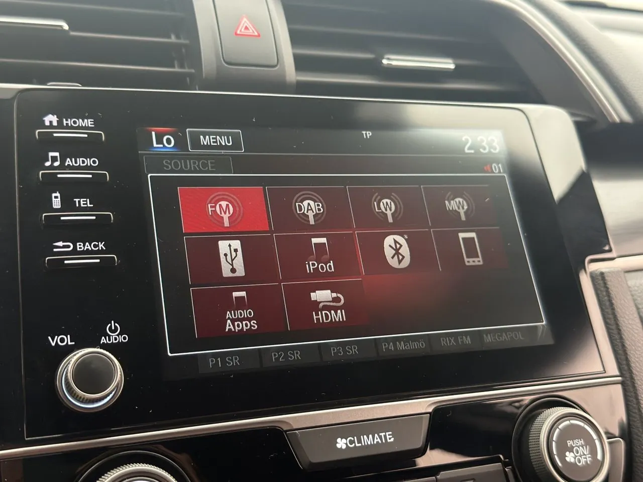 Vehicle image 18