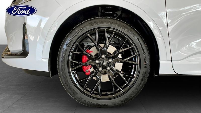 Ford Kuga bild 9