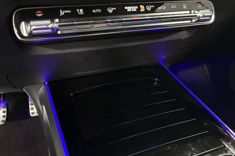 Mercedes EQB300 bild 17