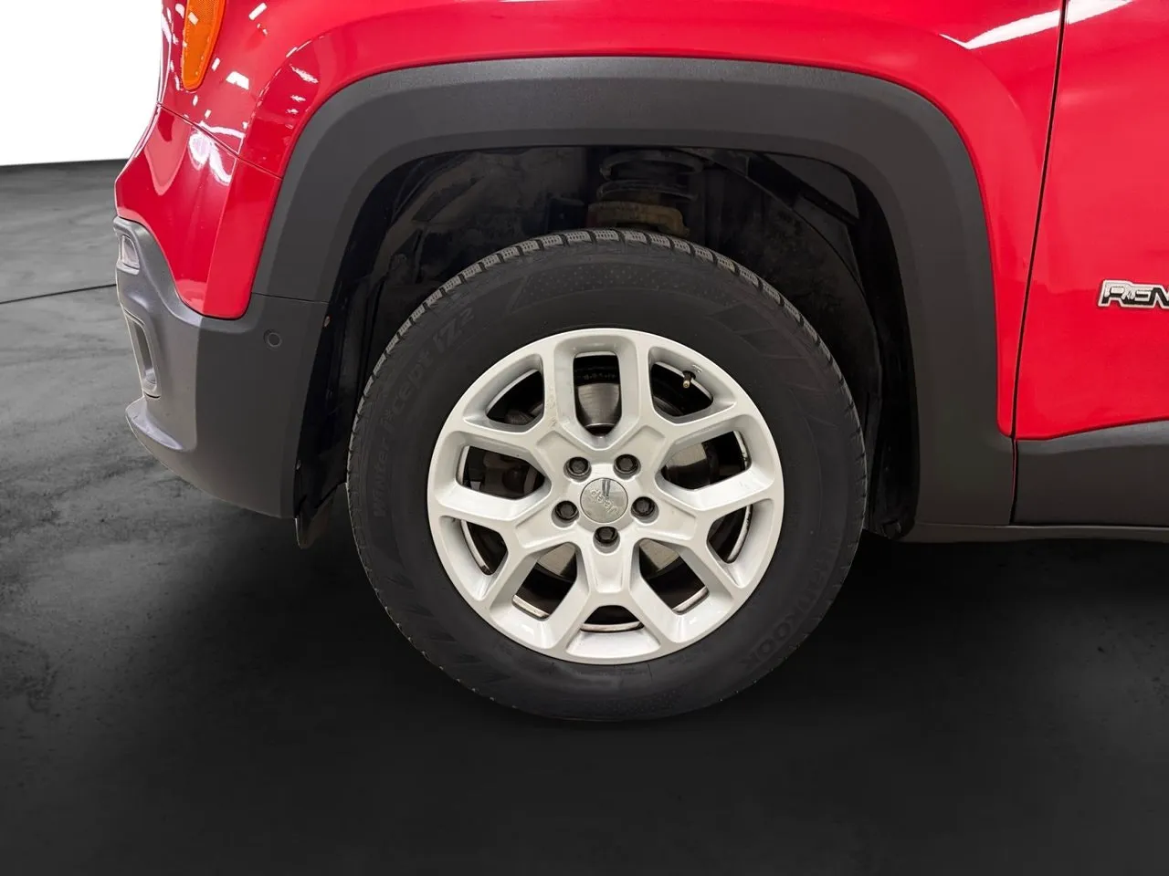 Vehicle image 17
