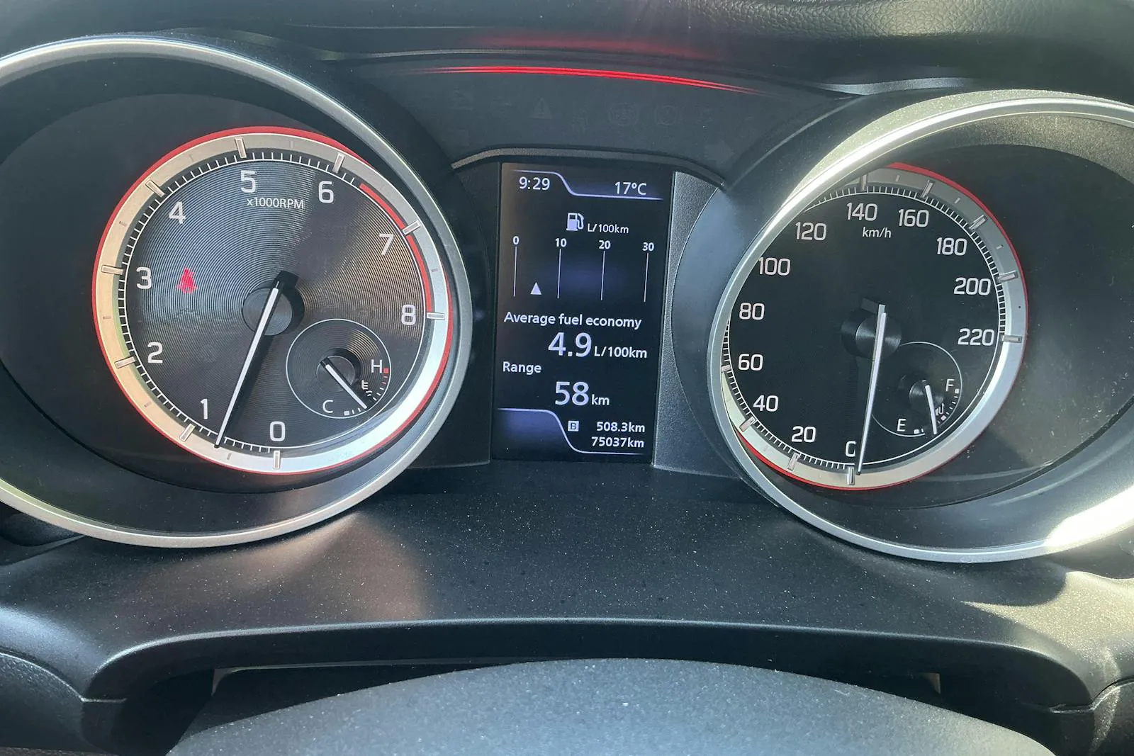Vehicle image 9