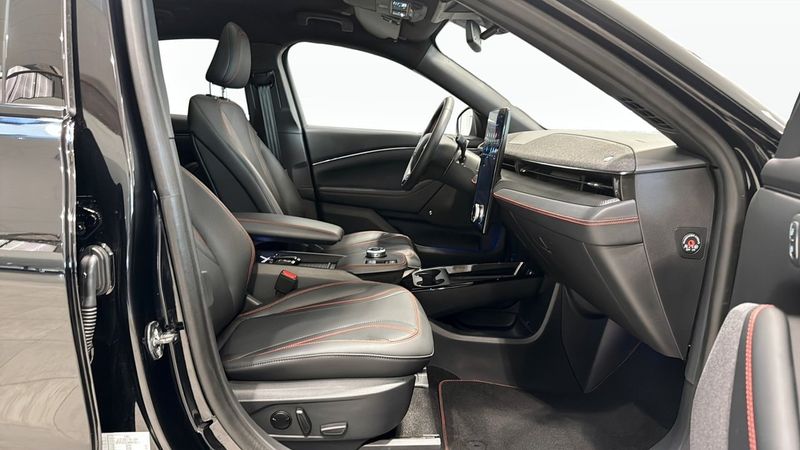Ford Mustang Mach-E bild 12