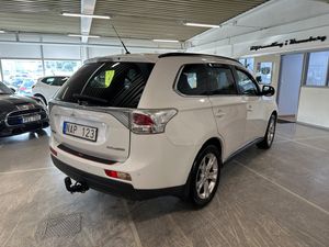 Mitsubishi Outlander bild 3