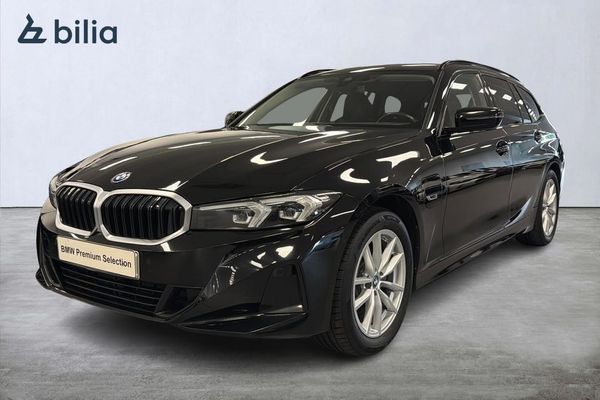 BMW 330 e xDrive Touring | H&K | Drag | Backkamera | Farthållare - 2023
