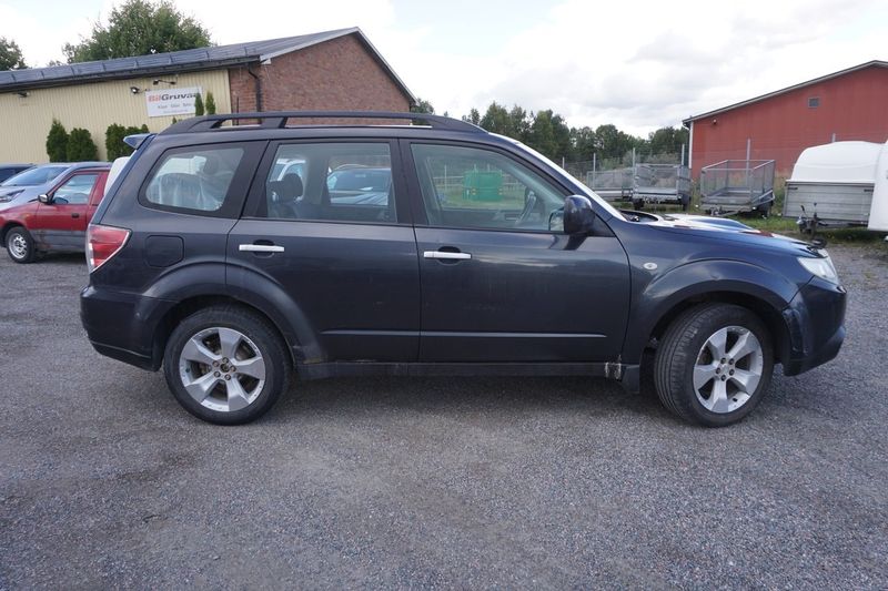 Subaru Forester bild 2
