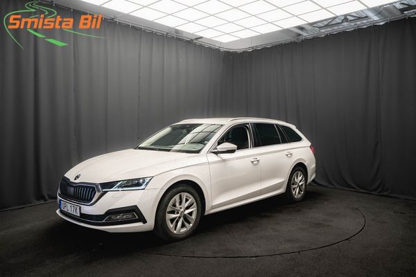 Skoda Octavia STYLE D-VÄRMARE DRAG KAMERA COCKPIT 1-ÄGARE MOMS - 2022