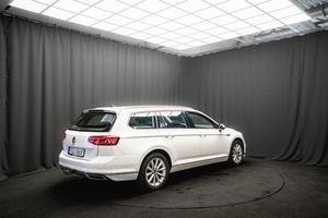 Volkswagen Passat bild 7