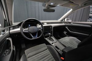 Volkswagen Passat bild 11