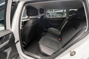 Volkswagen Passat bild 19