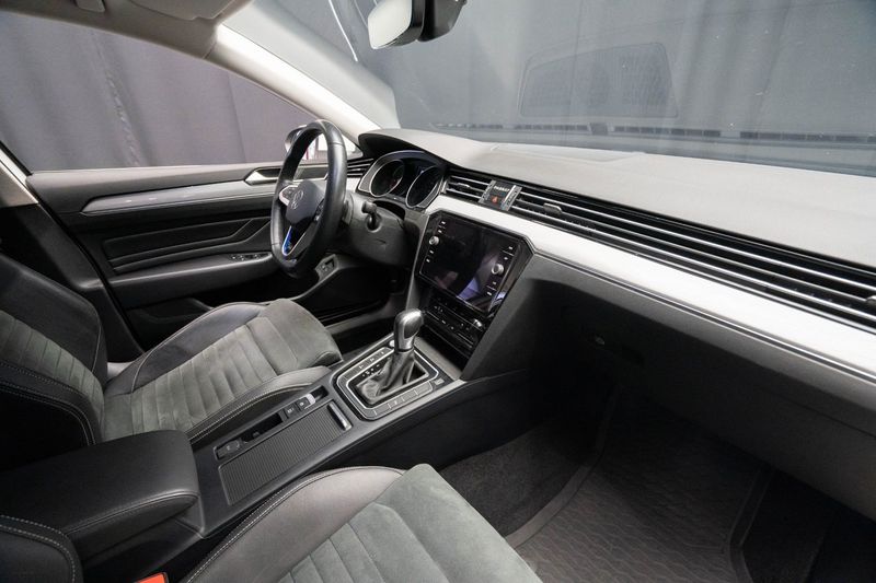 Volkswagen Passat bild 14