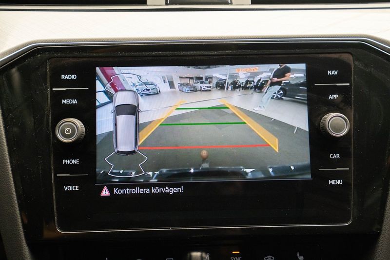 Volkswagen Passat bild 12