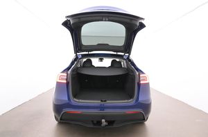 Tesla Model Y bild 21