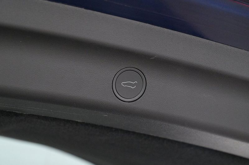 Tesla Model Y bild 22