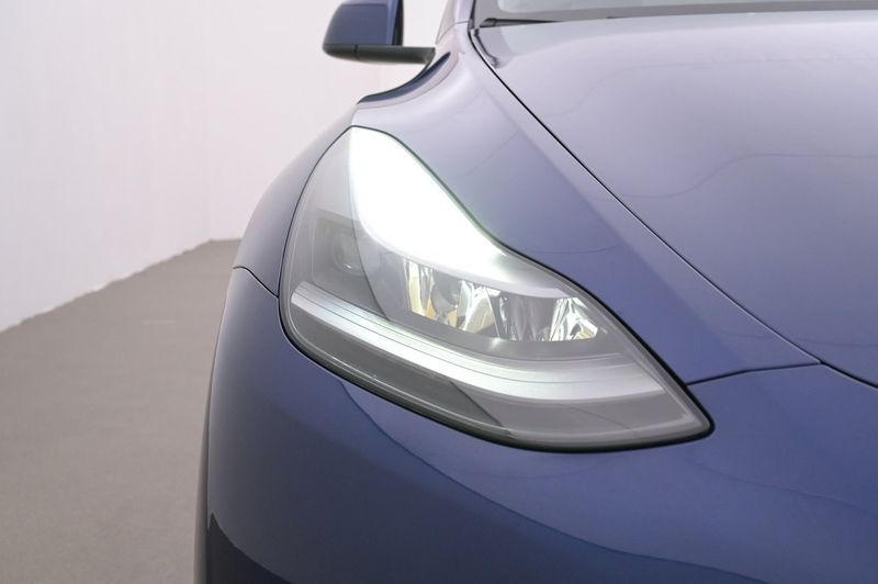 Tesla Model Y bild 26