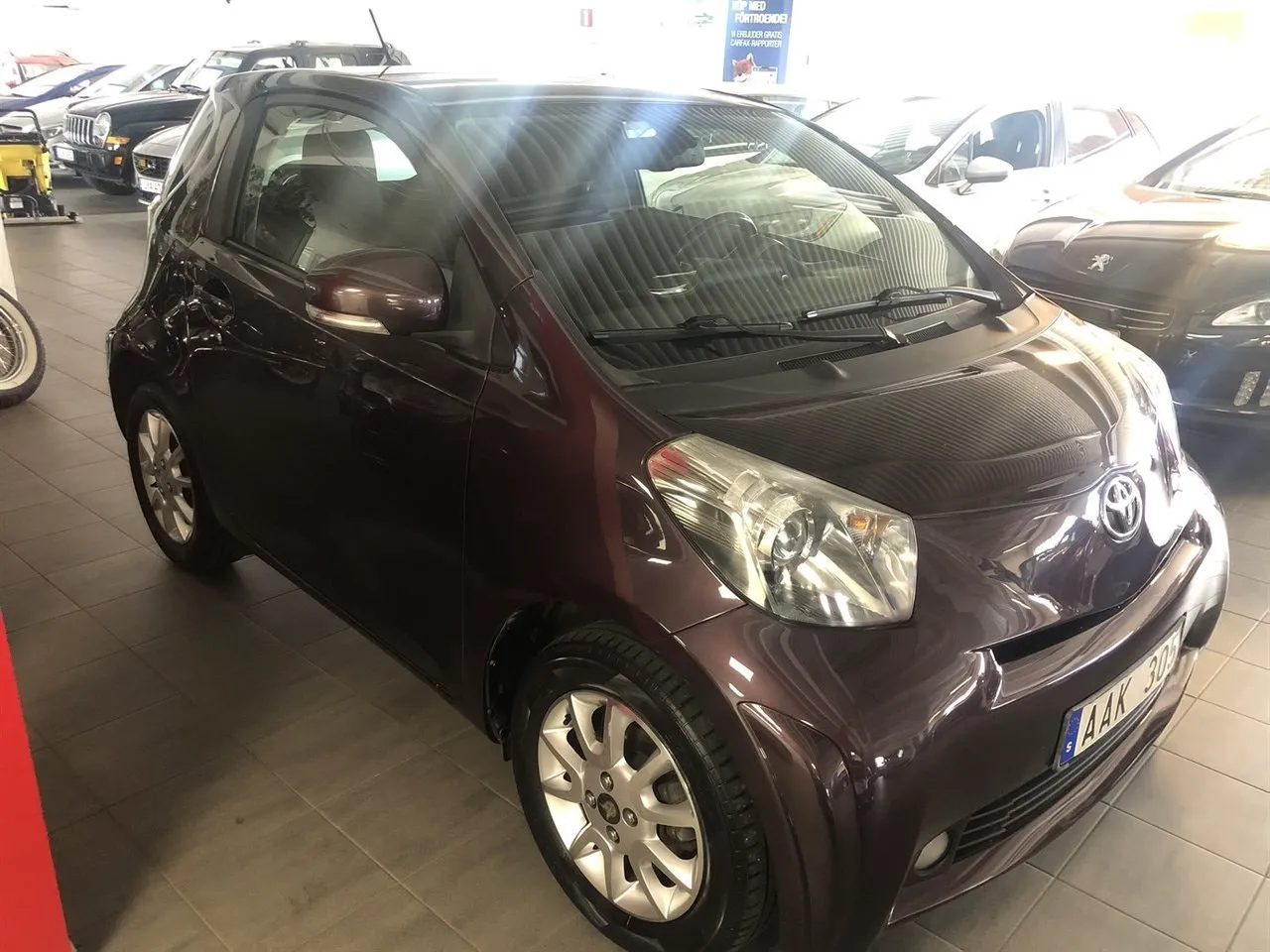 Vehicle image 3