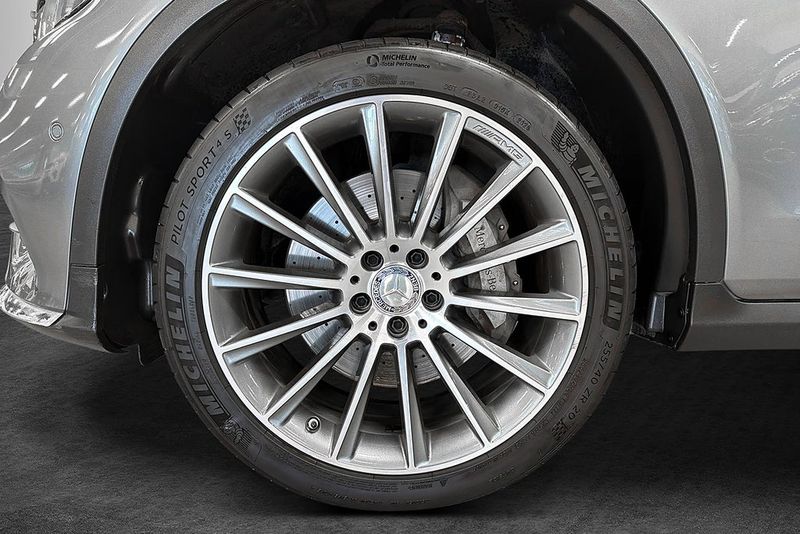 Mercedes GLC250 bild 2