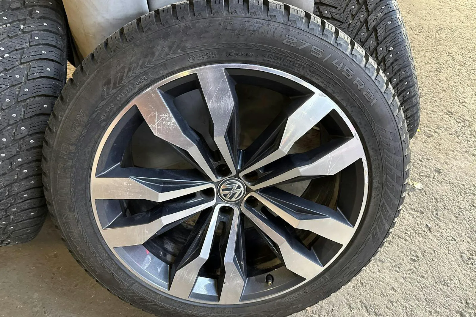 Vehicle image 19