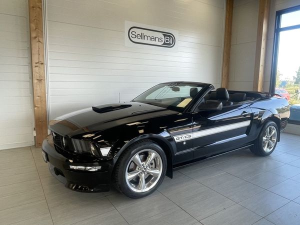 Ford Mustang GT Convertible - 2009