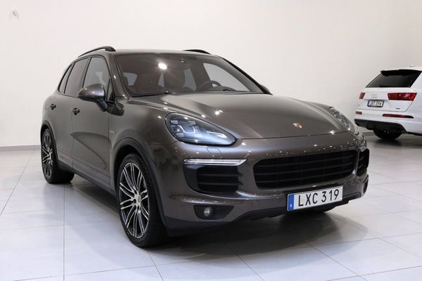 Porsche Cayenne S E-Hybrid TipTronic S /Drag /BOSE /Pano/ Luftfjädring - 2016