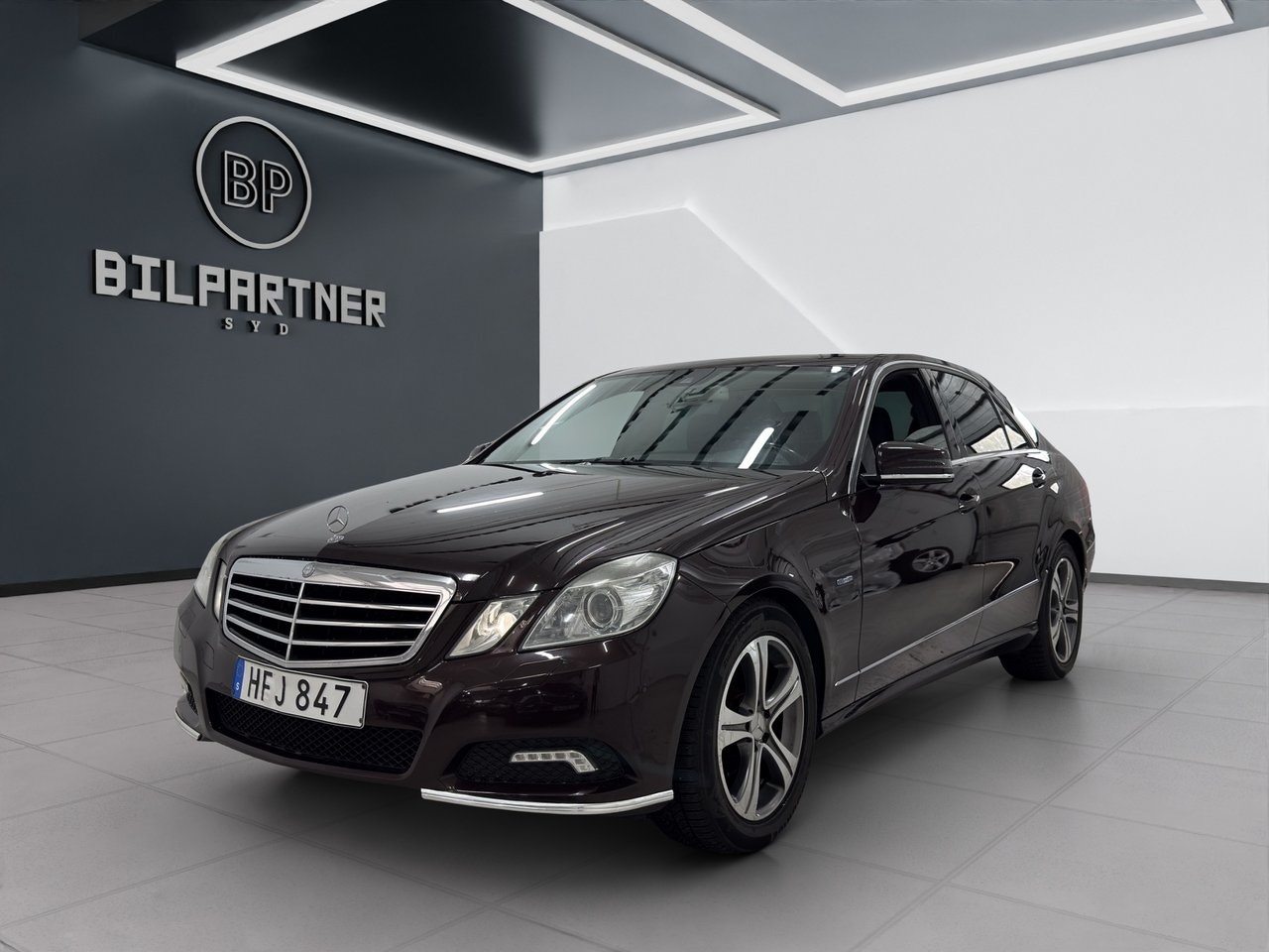 Mercedes E200