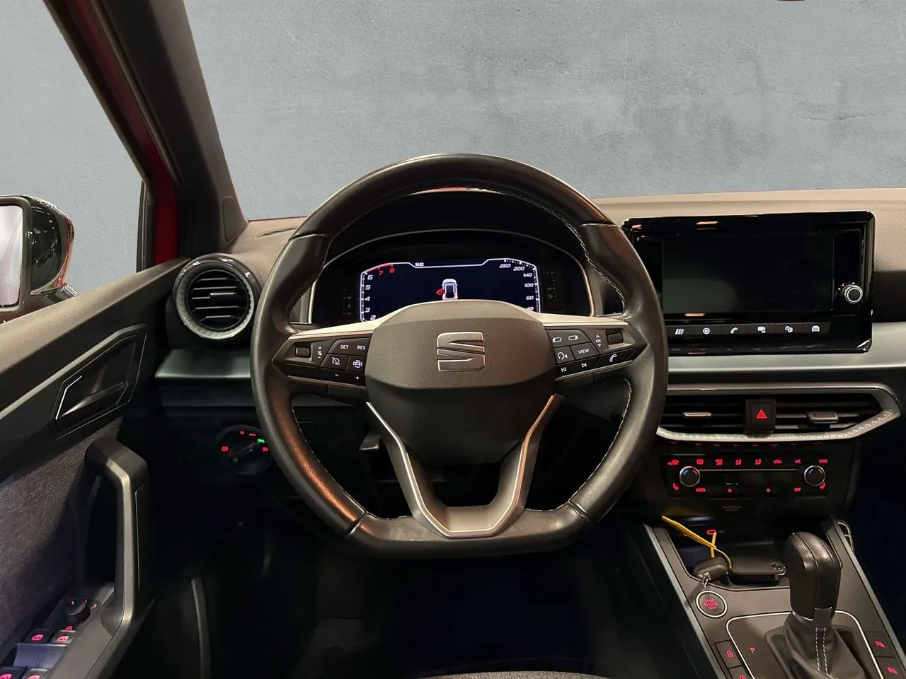 Vehicle image 13