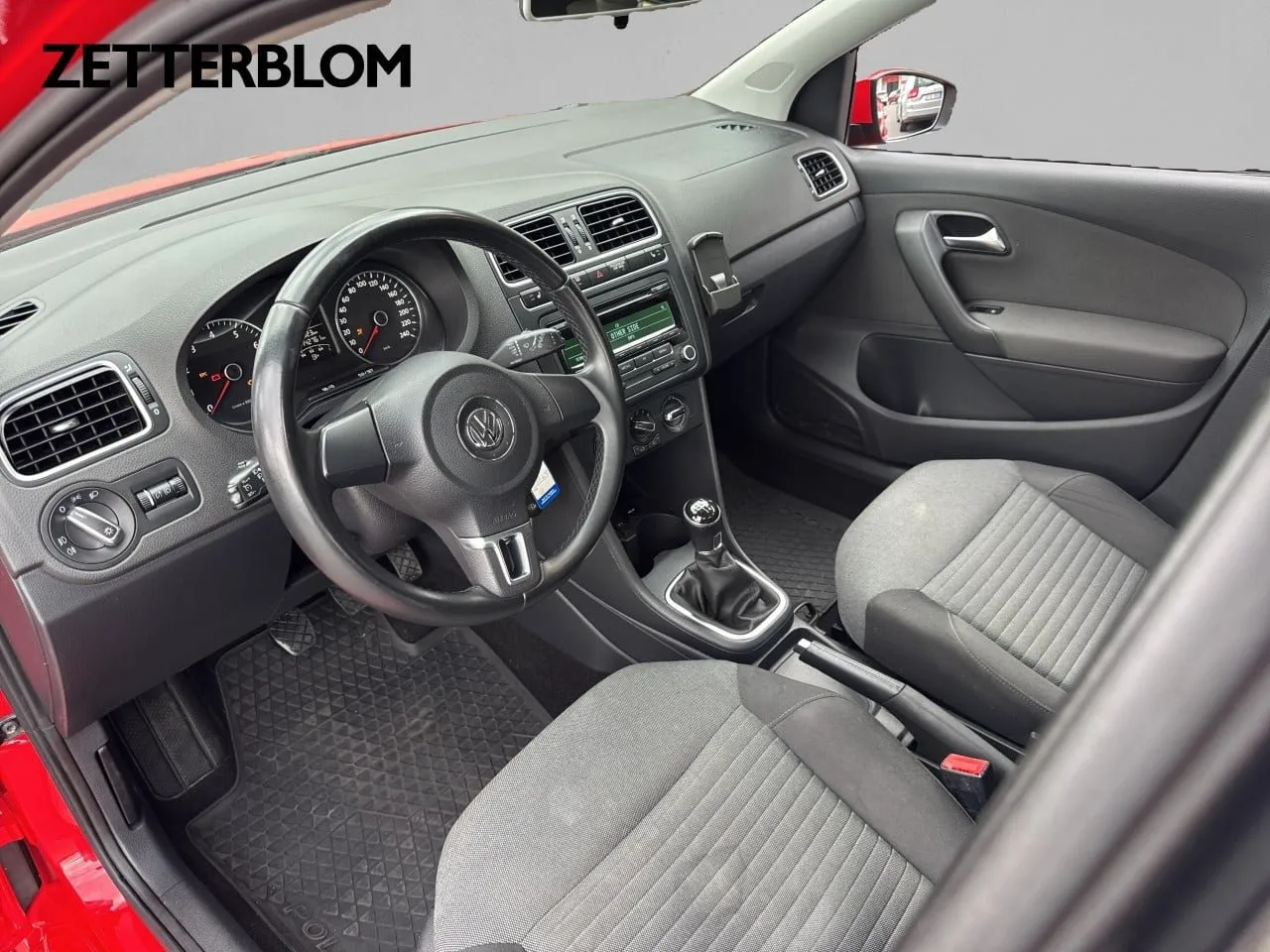 Vehicle image 7