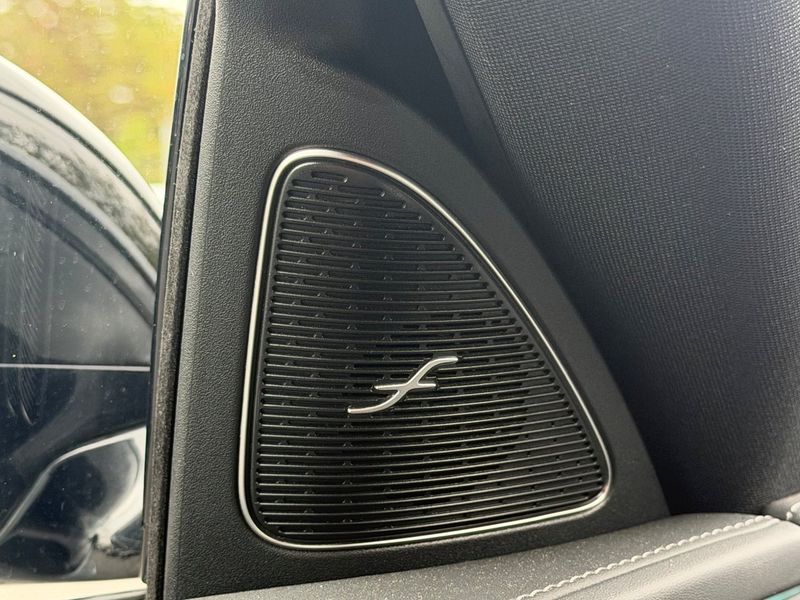 Mercedes E300 bild 15
