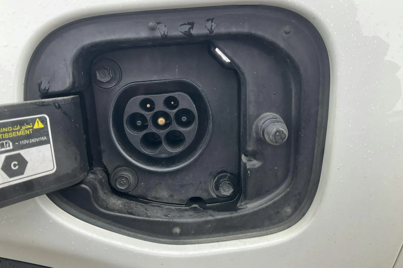 Vehicle image 15