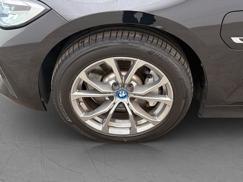 BMW 330 bild 36